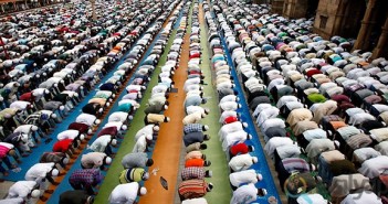 Ramazan Bayramı Namazını Kıldıktan Sonra Ayağa Kalkıp Kıbleye Yönelerek ve Cuma Günleri Okuduğu Dua 1001